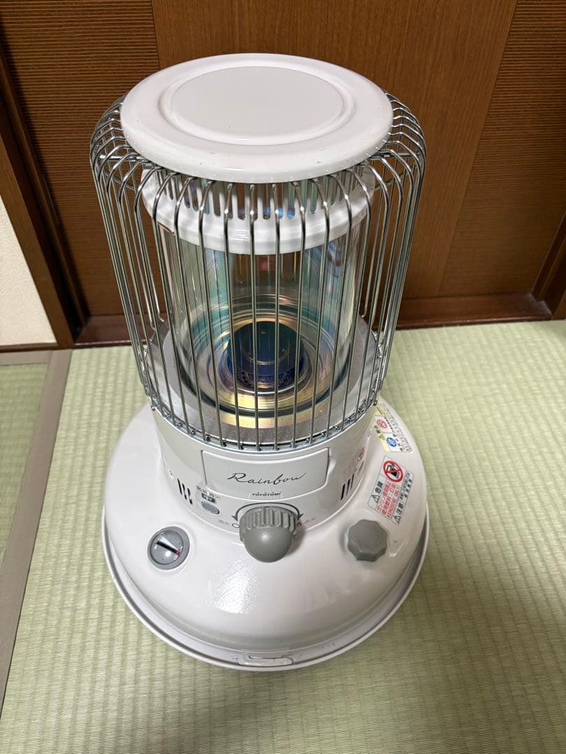 トヨトミ　レインボー　石油ストーブ
