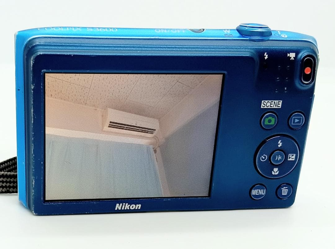 デジタルカメラ NikonCoolpix S3600 Blue 20.1MP 8x Zoom