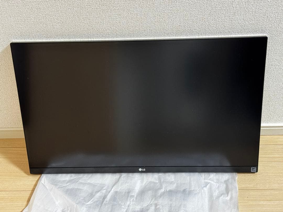 LG 27UL600-W 27インチ 4K モニター