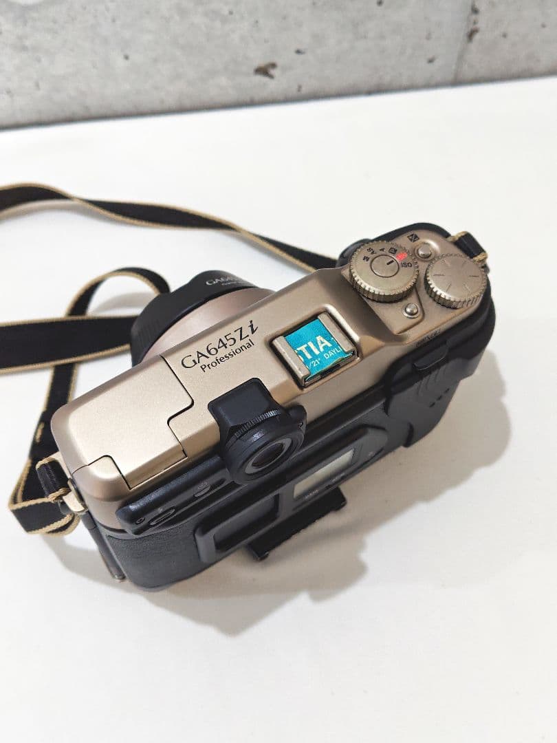 2060 FUJIFILM GA645zi　フィルムカメラ 最終‼️