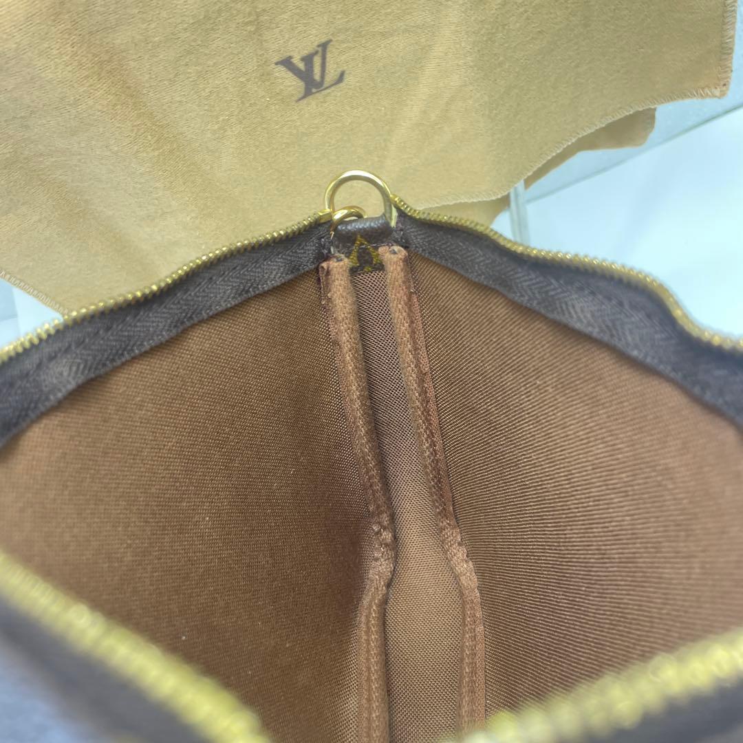 ルイヴィトン　ポシェット　アクセソワール　アクセサリーポーチ　ミニバッグ