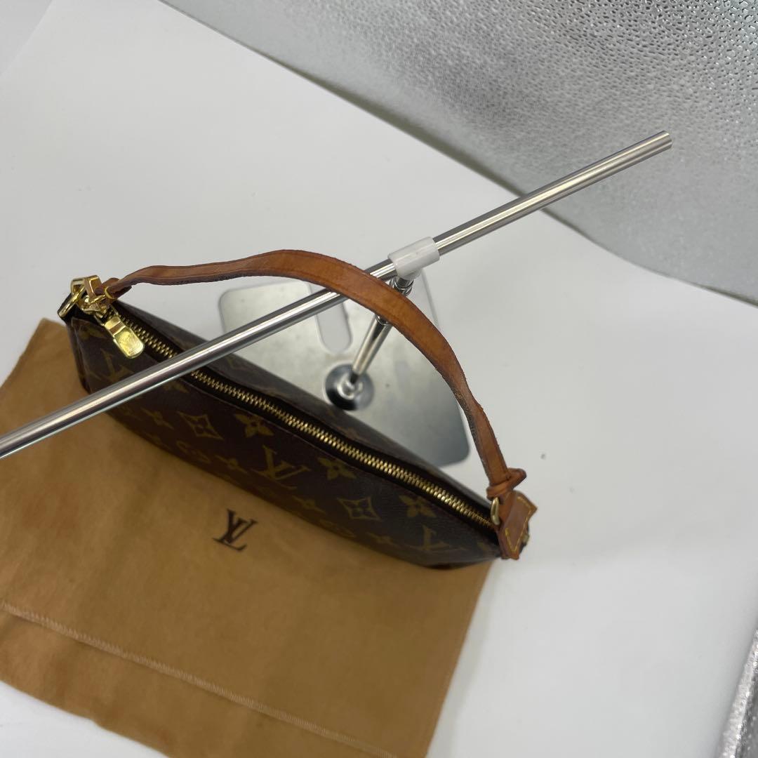 ルイヴィトン　ポシェット　アクセソワール　アクセサリーポーチ　ミニバッグ