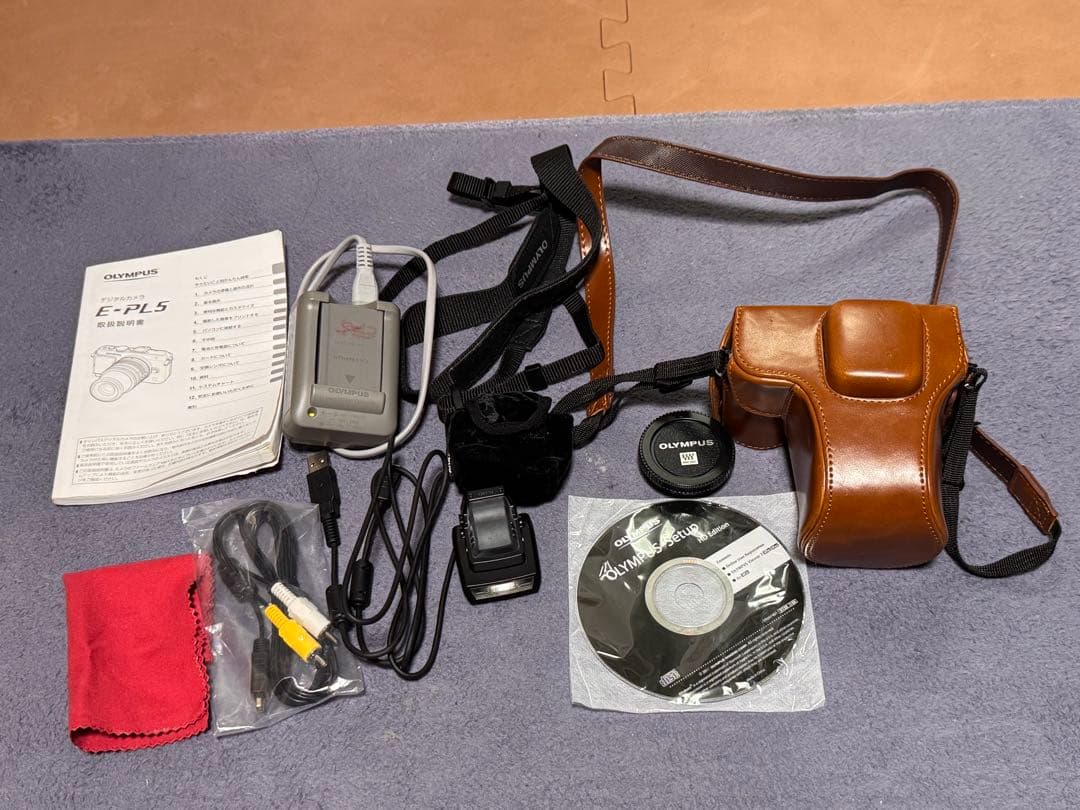 り*ご様 Wi-Fi 自撮り オリンパス E-PL5 ホワイト レンズ付 カメラ