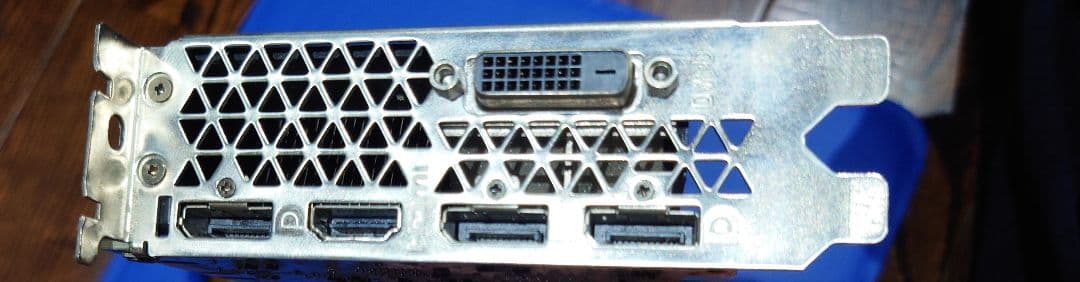 自作パソコン gtx1070 1060