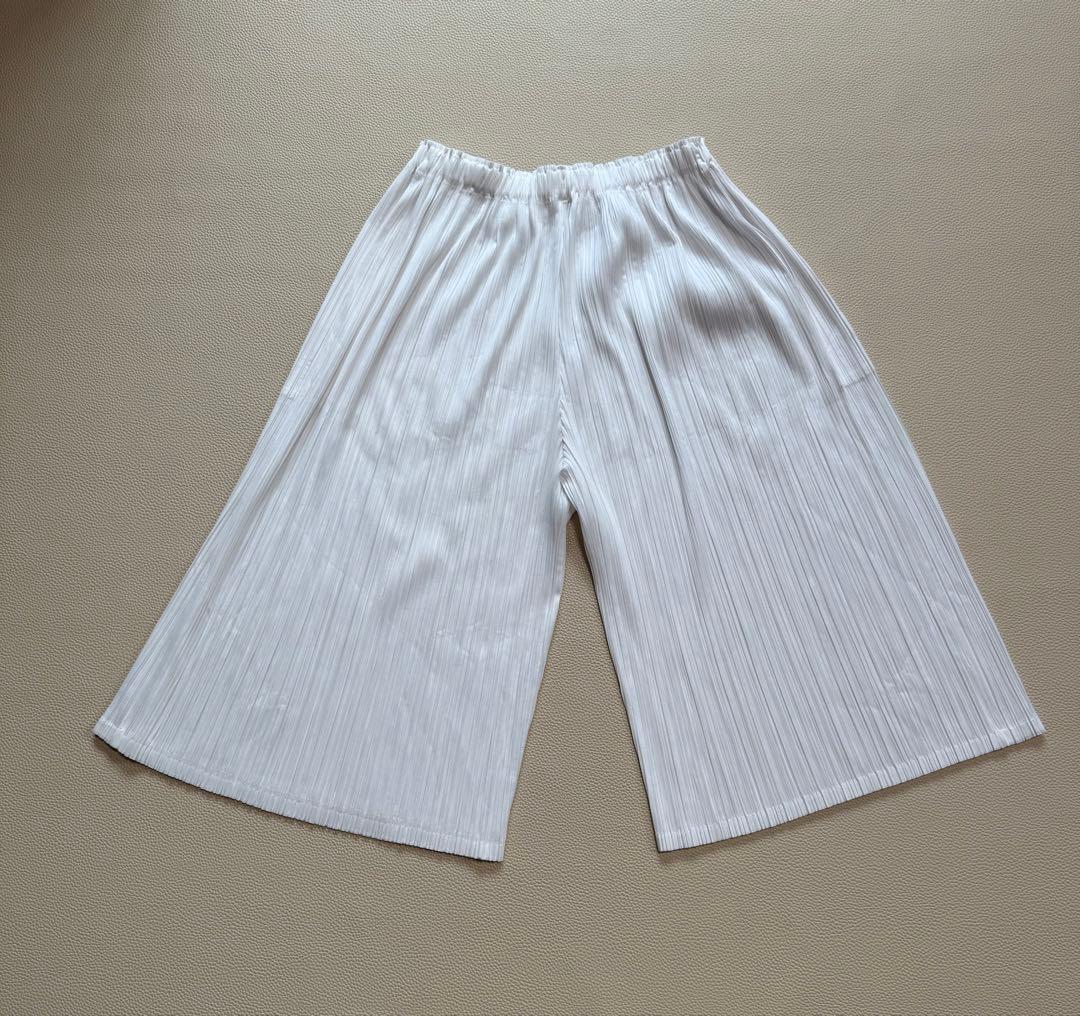 PLEATS PLEASE PP91-JF204ホワイトハーフパンツ総丈69cm
