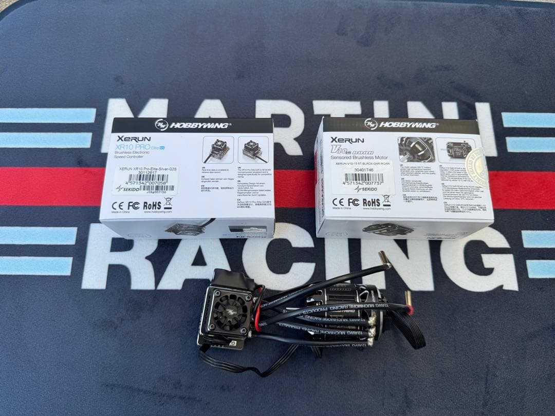 ホビーラジコン HOBBYWING XR10 PRO G2S + V10 G4R 13.5T