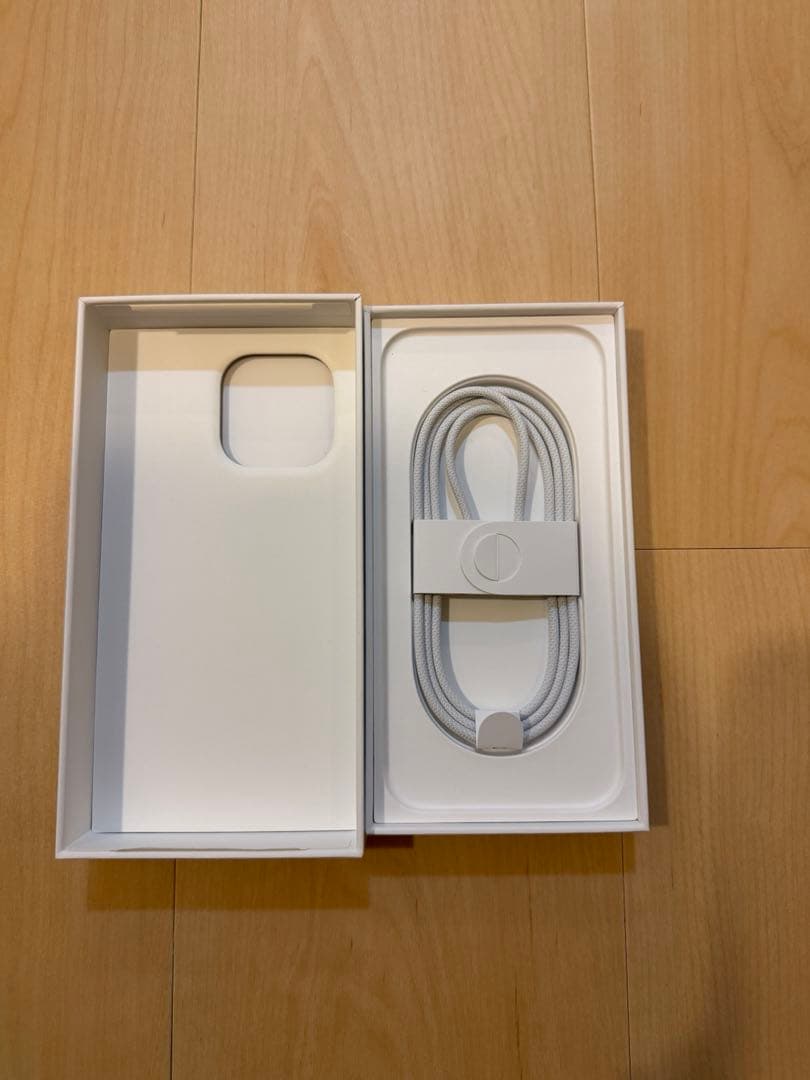 iPhone16 Pro Max 256GB SIMフリー ブラックチタニウム