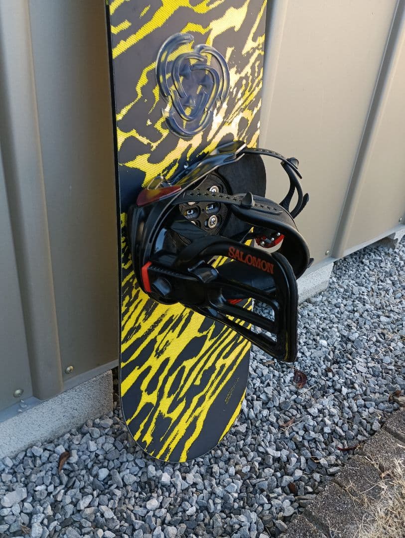 レア！NIKITA CHICKITA 135 & SALOMON PACT S