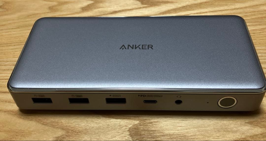 Anker 563 USB-C ドッキングステーション