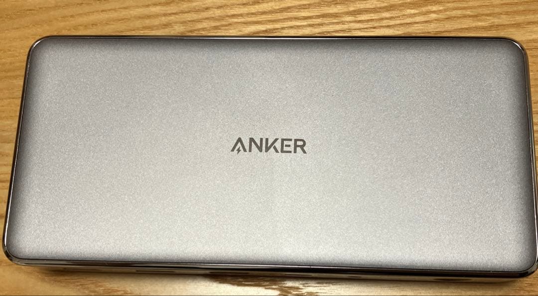Anker 563 USB-C ドッキングステーション
