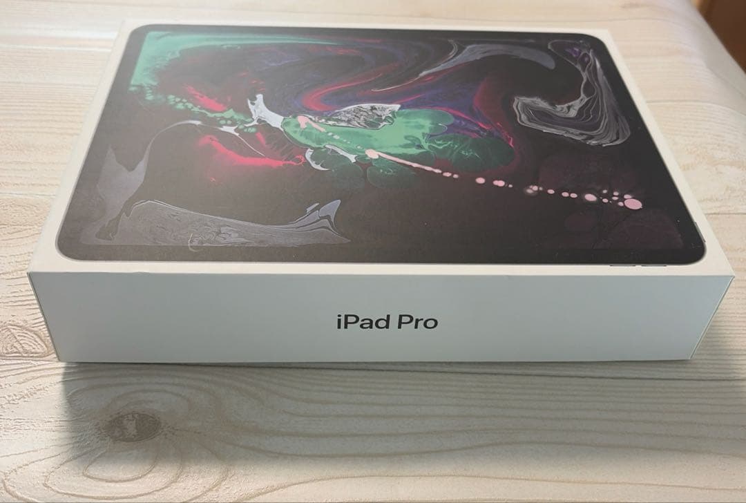 iPad Pro 11インチ（第１世代）　セルラーモデル