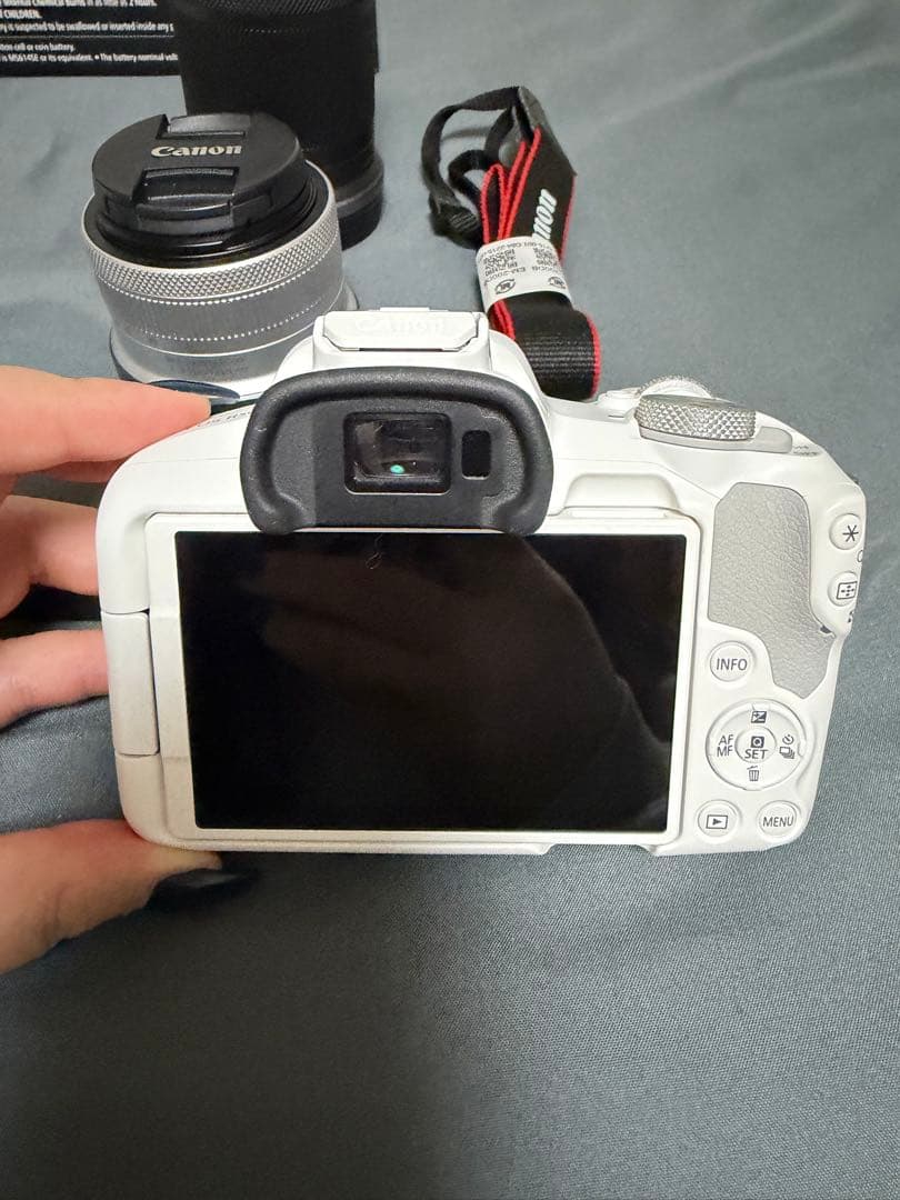 Canon EOS R50 ホワイト ダブルズームキット