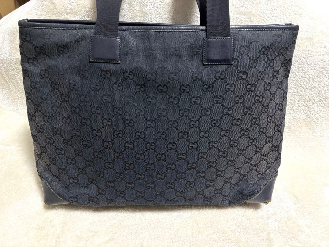 あ*る様 GUCCI グッチ GG柄 キャンバス トートバッグ 黒 角スレあり