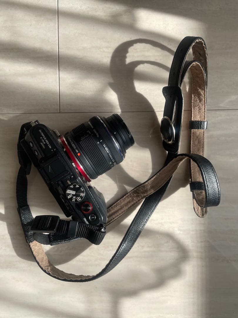 OLYMPUS PEN Lite E-PL6 ミラーレス14-42mmレンズ付