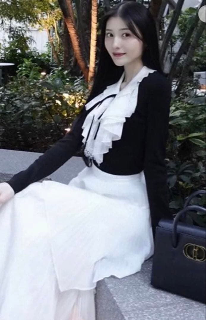 SNIDEL Sustainableレイヤードラッフルニットプルオーバー♥️新品