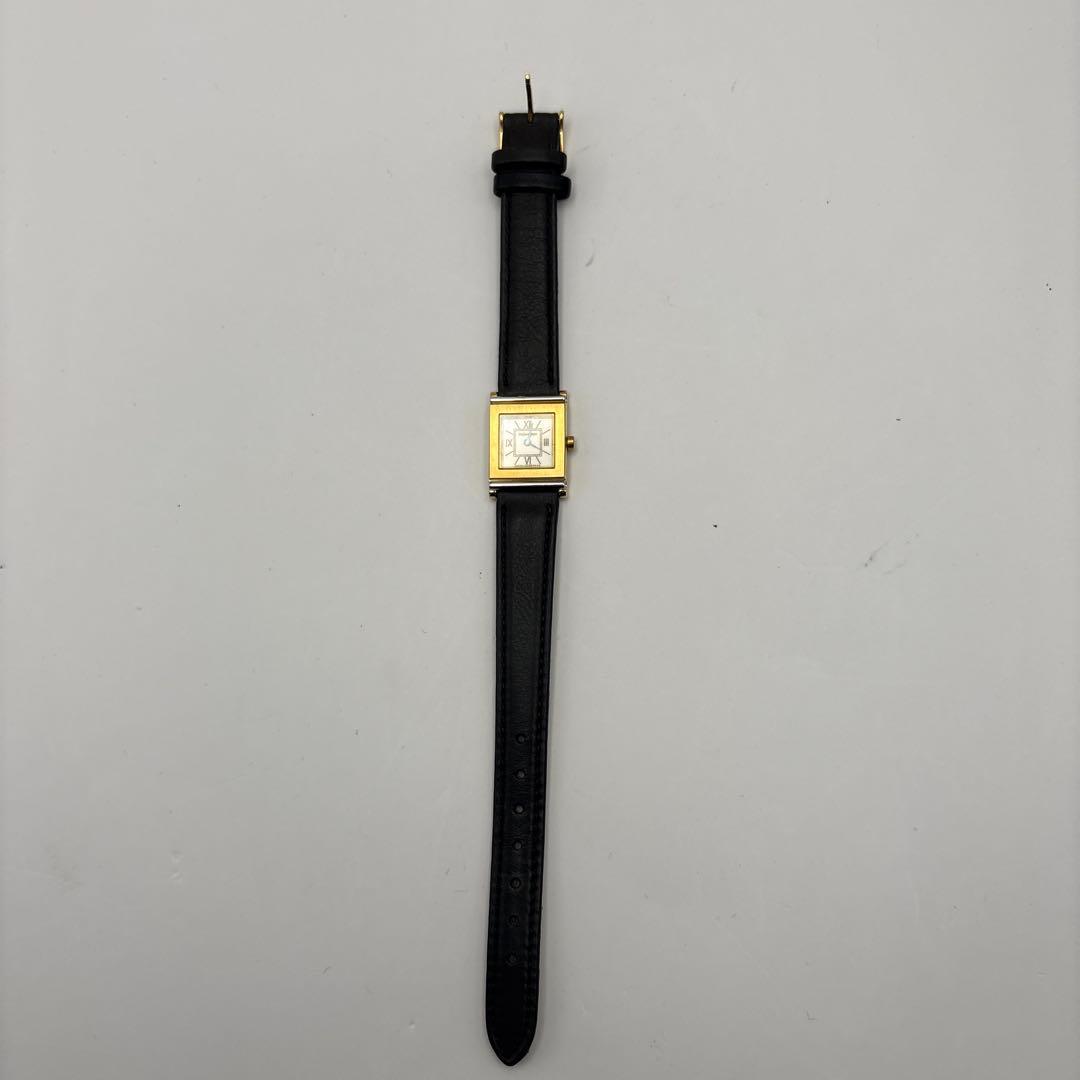 Yves Saint Laurent ブラックレザー時計　不動