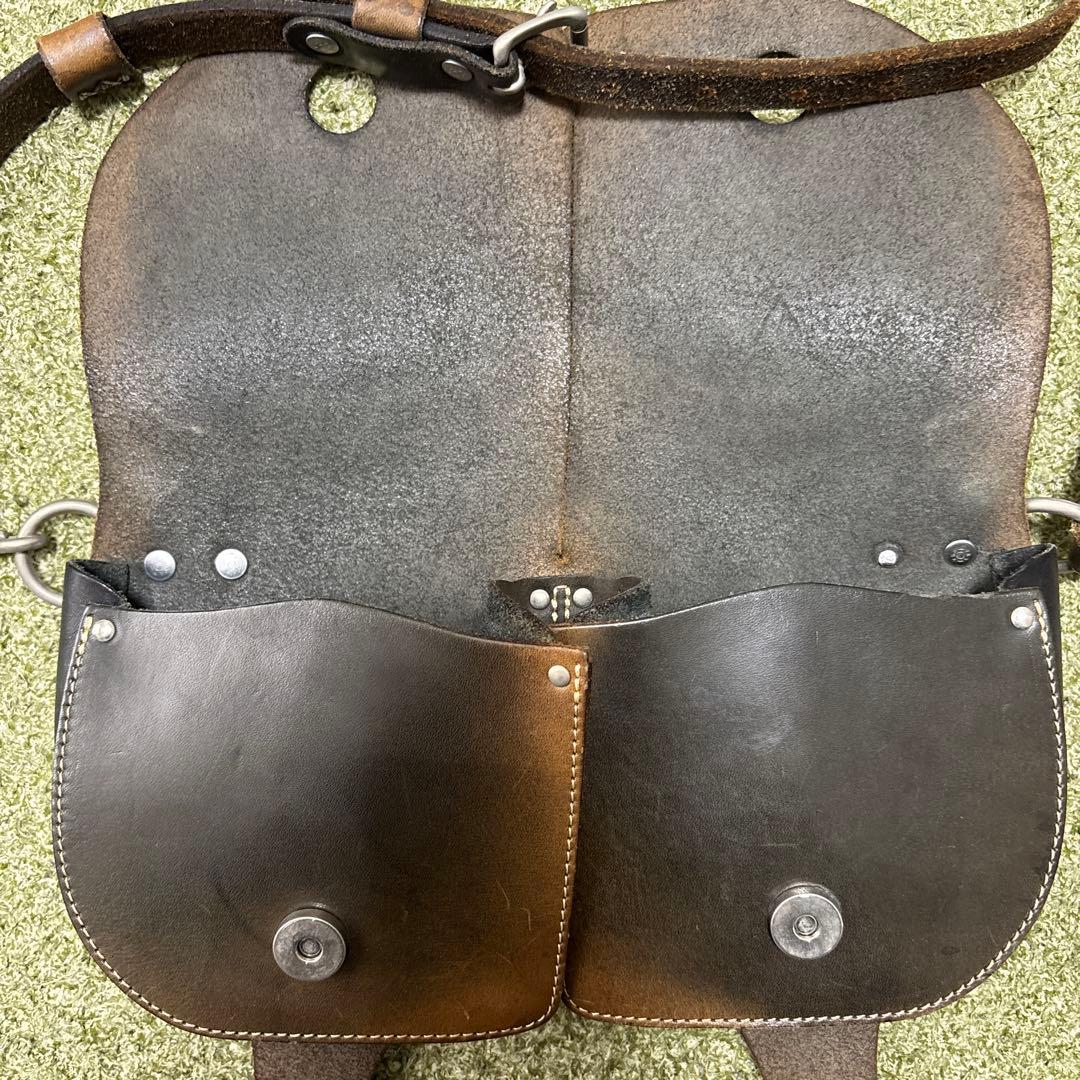 レザー ダブルポケット ボディバッグ