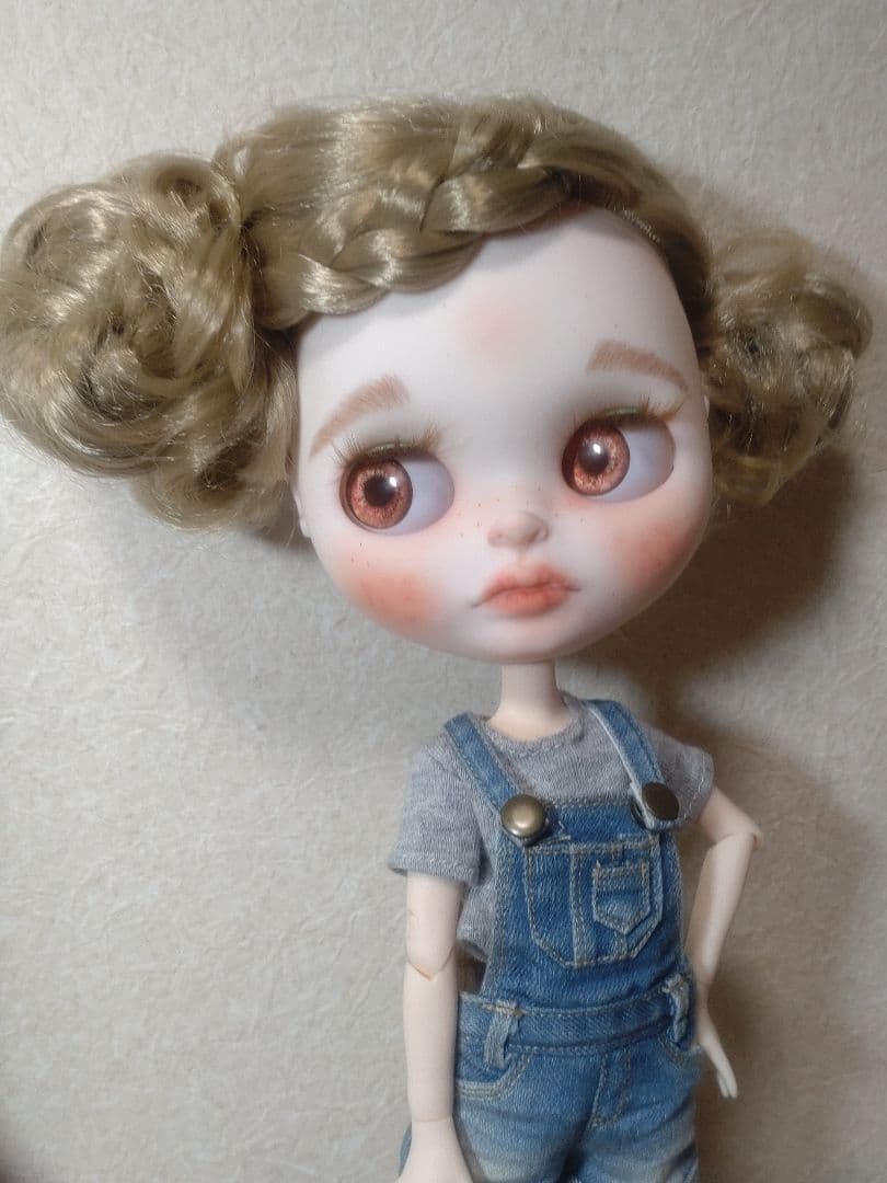 【期間限定SALE価格】カスタムアイシードール　薄いそばかすあり　オープンマウス