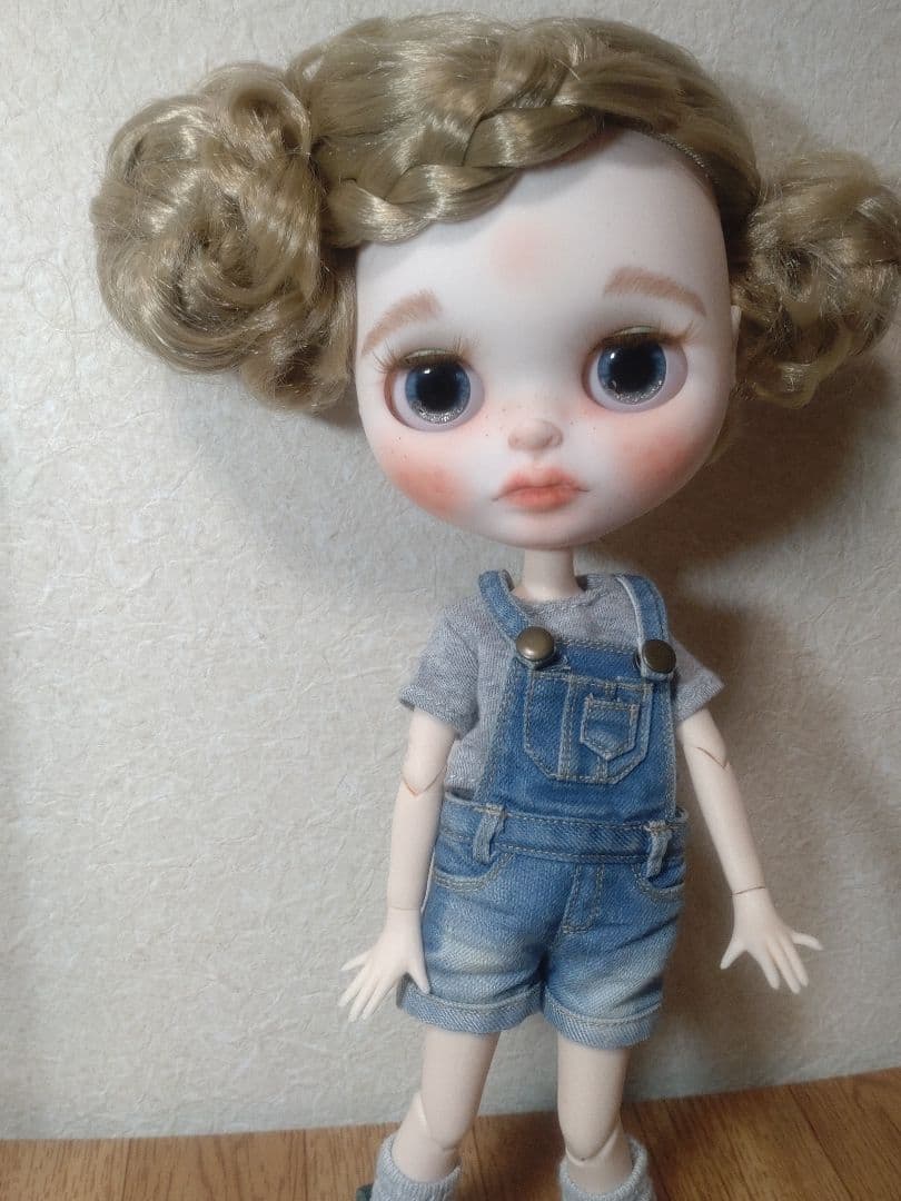 【期間限定SALE価格】カスタムアイシードール　薄いそばかすあり　オープンマウス