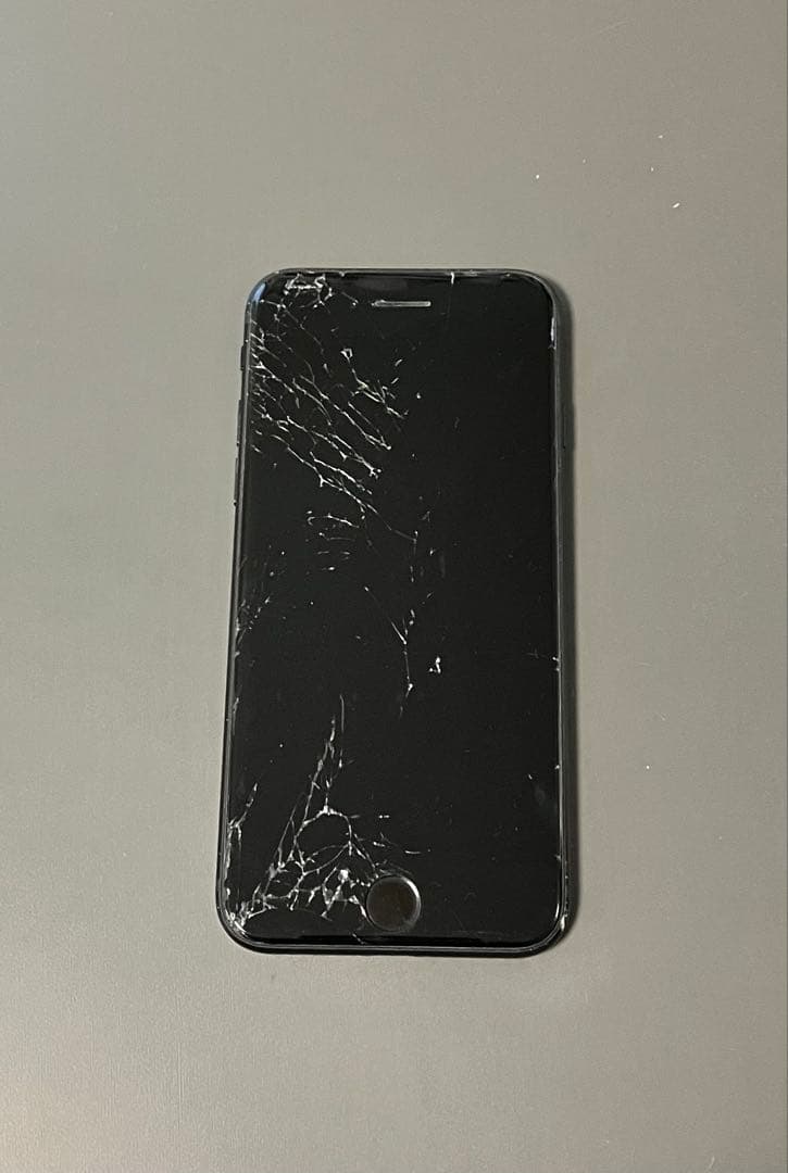 iPhone SE (第3世代) 画面ひび割れ 箱付き