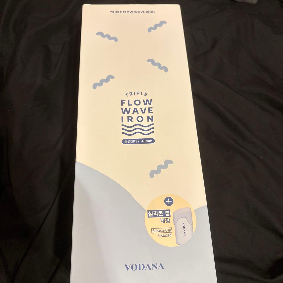 VODANA トリプルウェーブアイロン 40mm クリーミーブルー