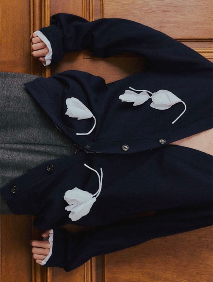 s*y様 新品タグ付 ETRE SANTE フラワーモチーフニットカーディガン¥