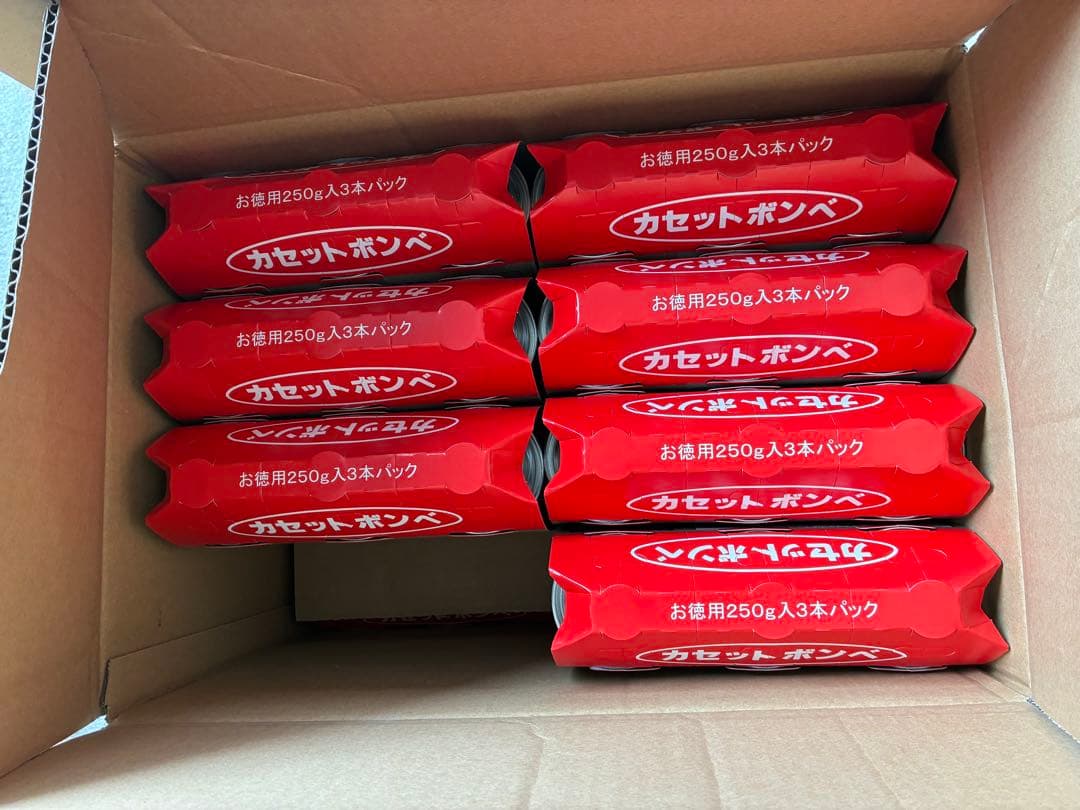 イワタニ　カセットガスストーブCB-CGS-HPR﻿大量カセットボンベ付き