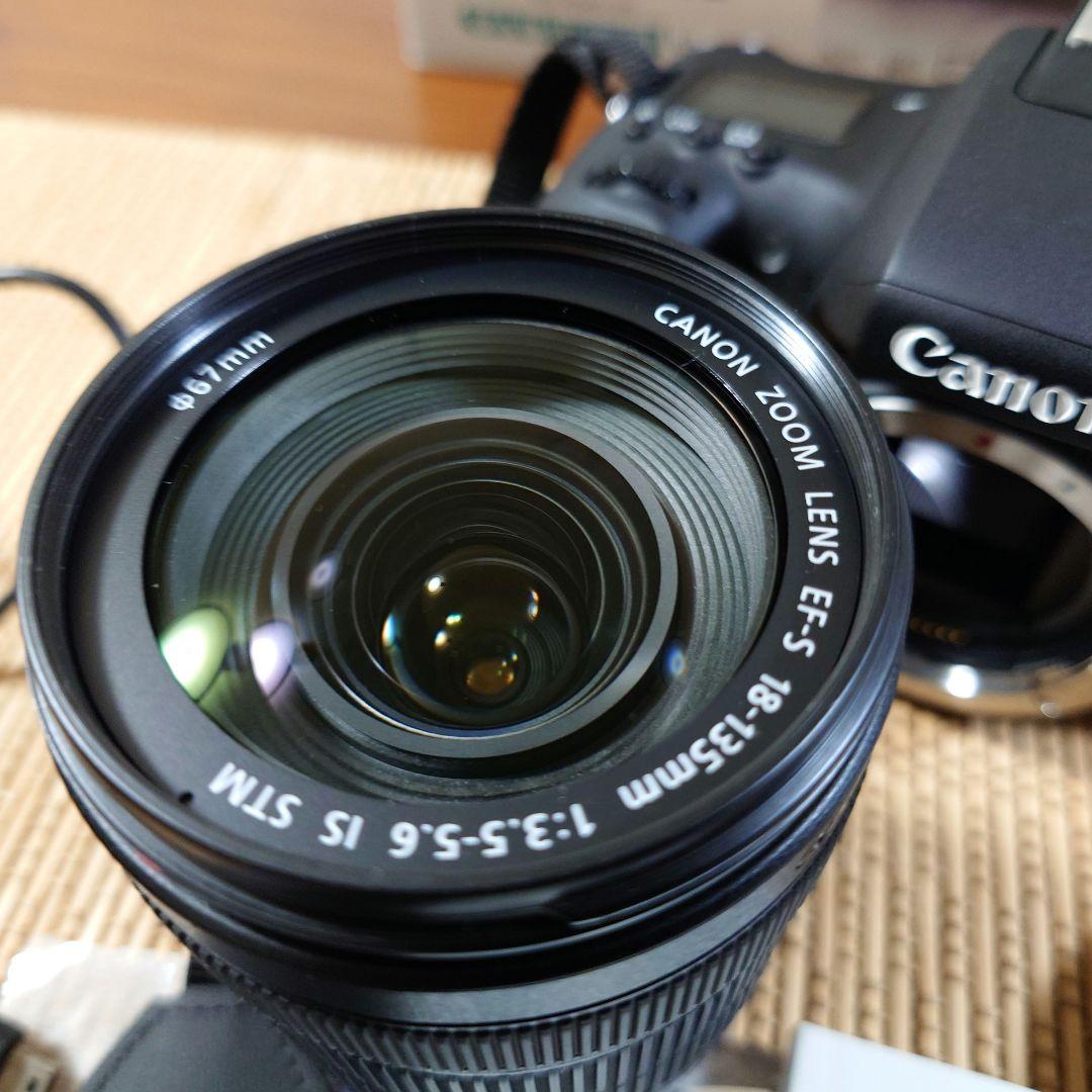 超美品 Canon EOS 8000D デジタル一眼レフ