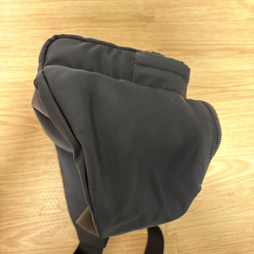 【美品】PRADA ボディバッグ 2VL005 RFID認識済み　三角ロゴ