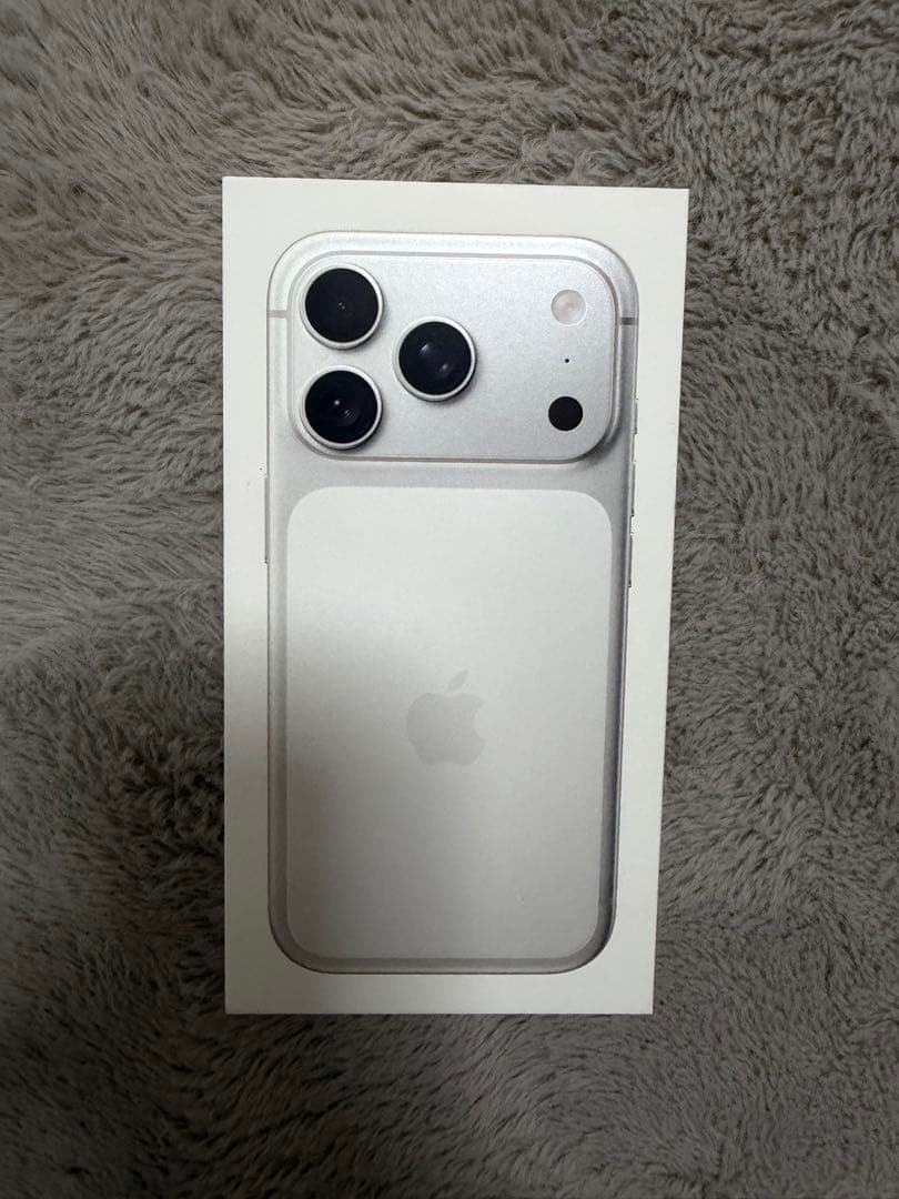 即日発送　Apple iPhone17pro シルバー　1TB