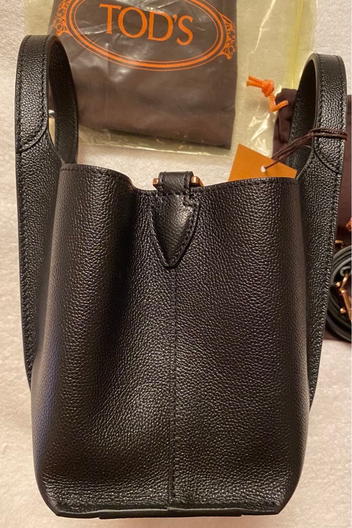 価格変更！金額&掲載期間変更！TOD'S 黒 レザー バッグ マイクロ