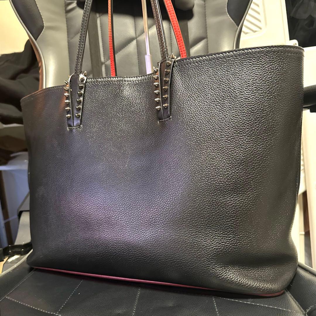 クリスチャンルブタン cabata カバタ レザー 黒 トートバッグ