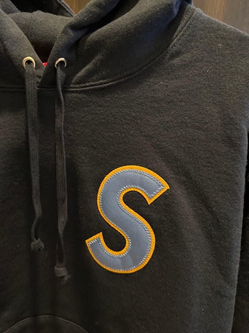 【M.Yさん専用出品】Supremeパーカー Sロゴ