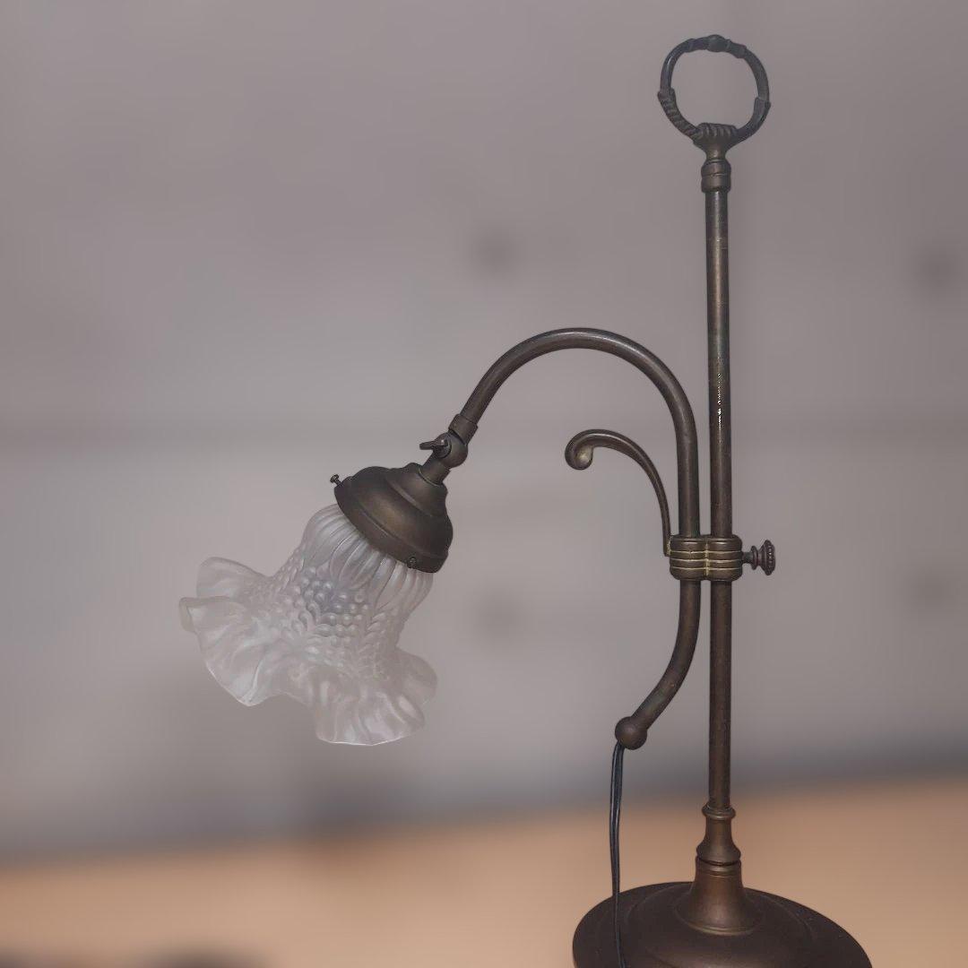 スランス製　デスクスタンド・フリルガラス・アンティーク・ビンテージ・真鍮製