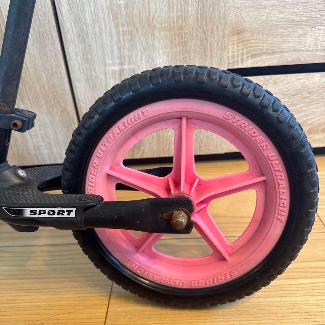 STRIDER バランスバイク 黒/ピンク 12インチ　おまけ付き
