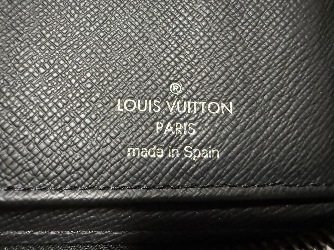 ルイヴィトン モノグラム エクリプス ジッピーウォレット