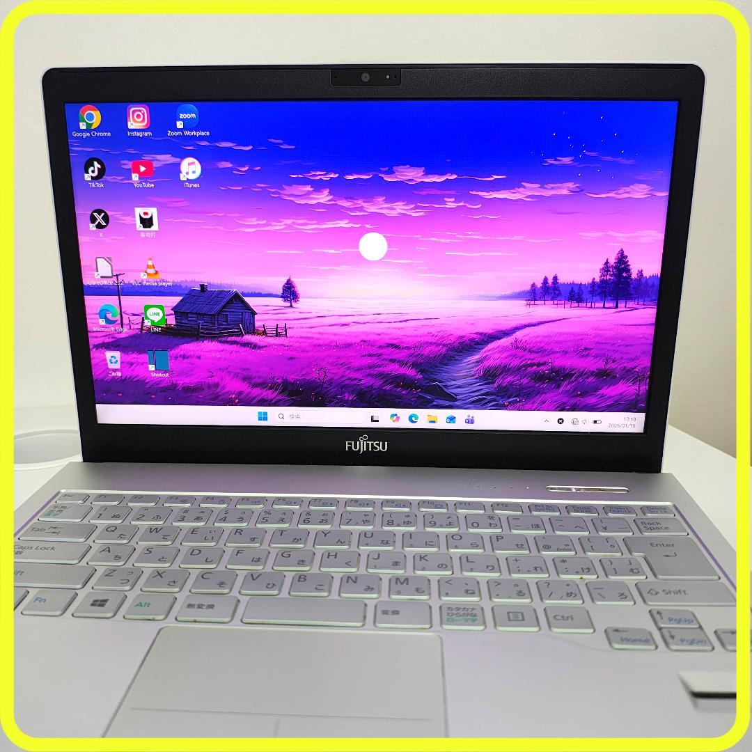 白　新品SSD256GB　薄型軽量⭐️windows11　ノートパソコン　808