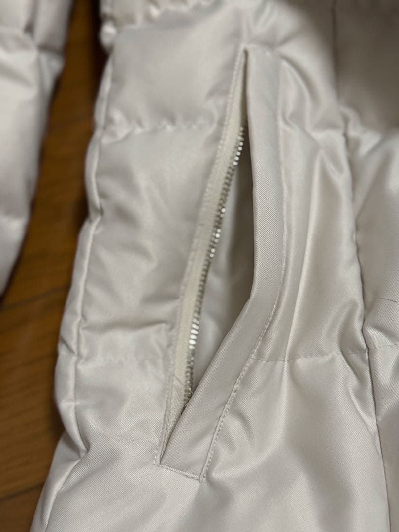 INDIVI ショート丈ダウンジャケット　サイズ38