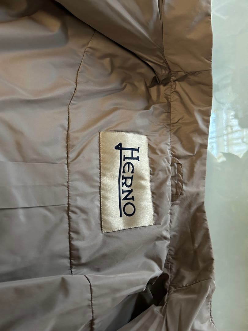 Mです♡HERNO ヘルノ　ライトダウン付きロングコート ♡ サイズ42