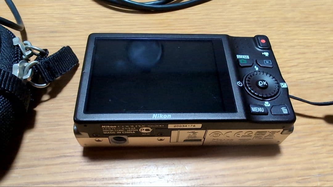 値下げ NIKON クールピクス S6200 コンパクト デジタル カメラニコン