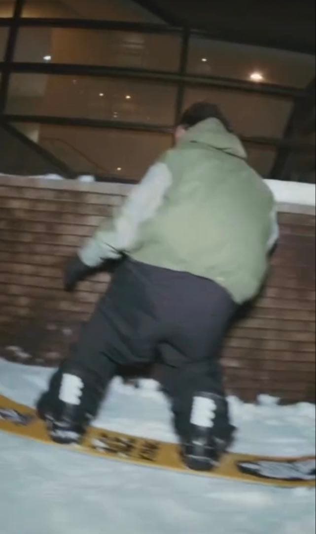 【撥水最強】新品未使用 Lサイズ スノーボードパンツ volcom