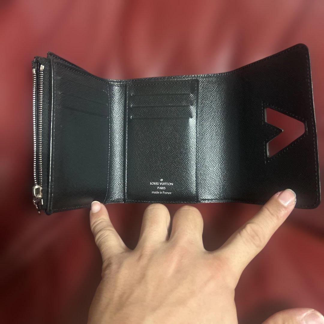 未使用級！ルイヴィトン エピ ポルトフォイユツイスト