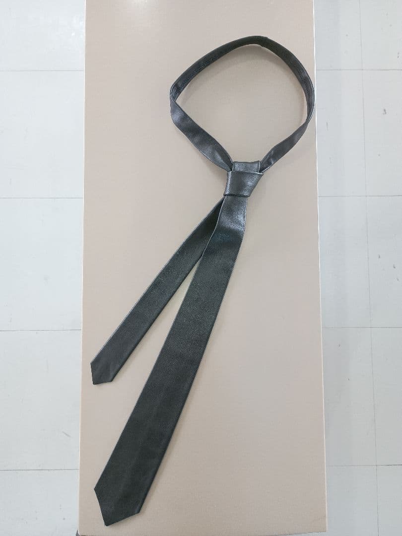 agnès b.　アニエスベー　レザータイ　革ネクタイ　希少品1990年代