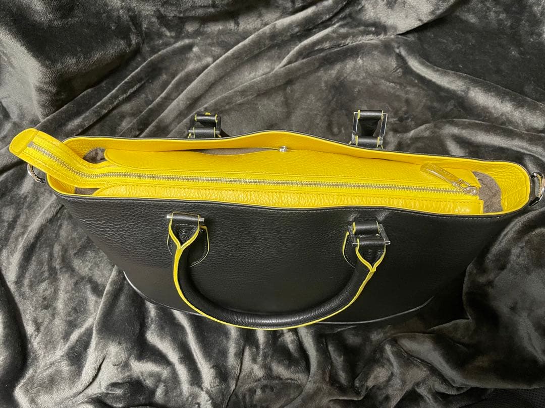 ペッレモルビダ　トートバッグ ビジネスバッグ