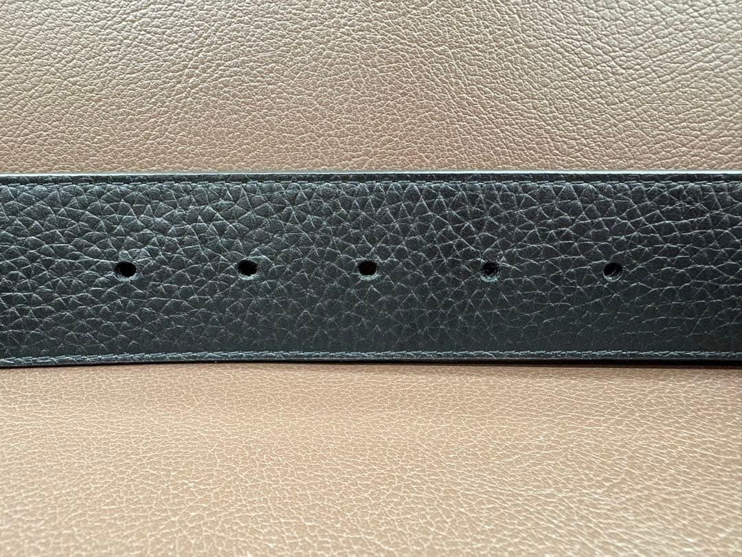 【LOUIS VUITTON】ブラックレザー LVロゴバックルベルト