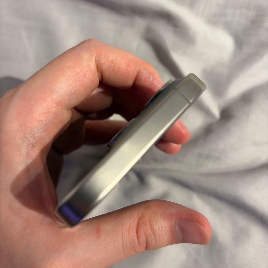 【完品】Apple iPhone 15 Pro 256GB ナチュラルチタニウム