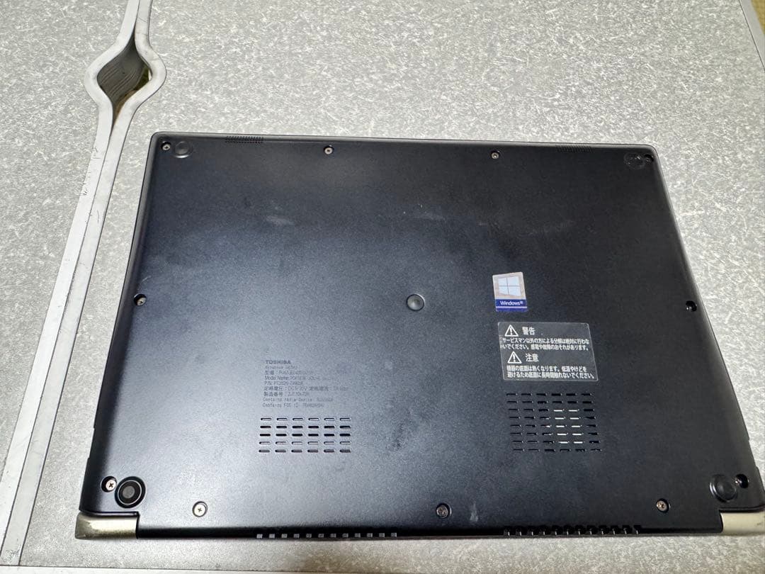 Windowsノート本体 TOSHIBA dynabook U63/J