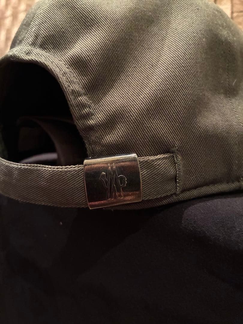 モンクレール ロゴキャップ オリーブ色