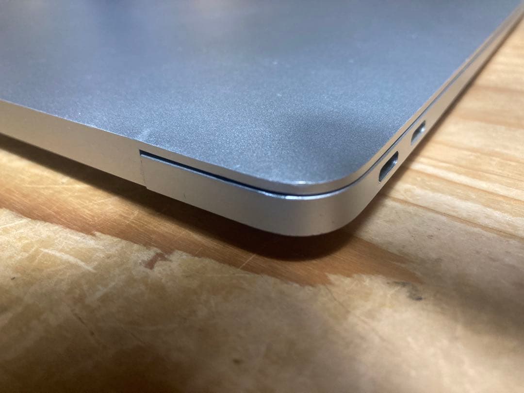 ジャンク扱い MacBook Air 13インチ Core i5シルバー