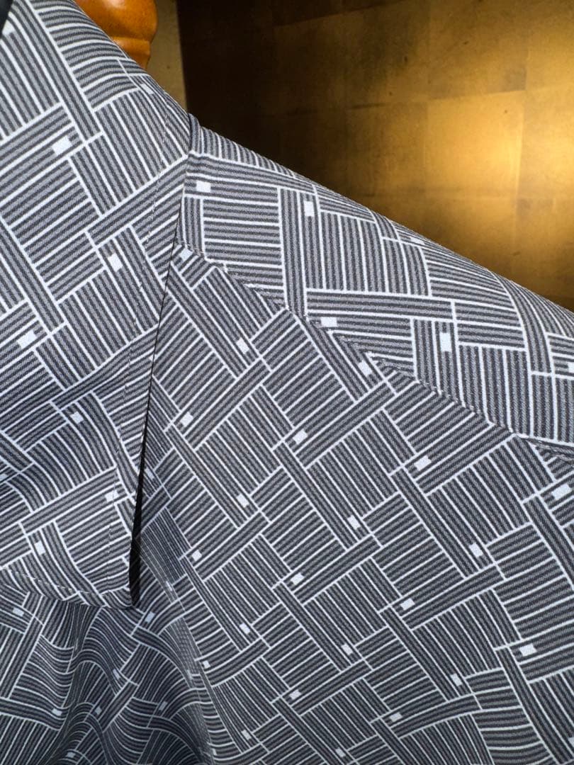 【エンポリオアルマーニ】新品タグ付定価68,000円ストレッチドレスシャツグレー